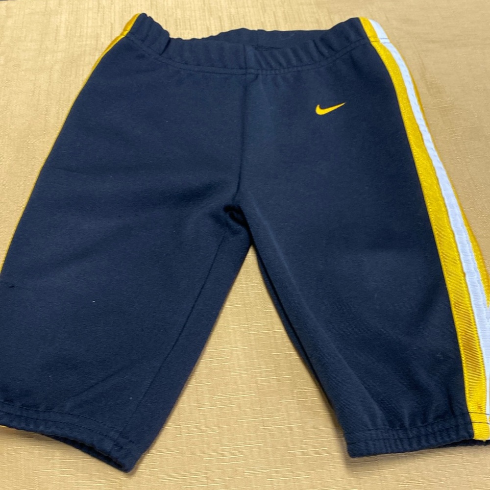 Football pants Nike - Picture 1 of 3